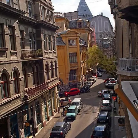 Downtown - Cismigiu Park Апартаменты *