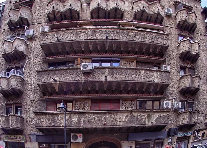 Downtown - Cismigiu Park * Βουκουρέστι